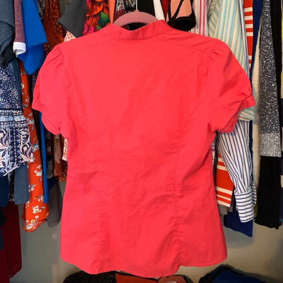 EXPRESS button down🌸 - Picture 2 of 4